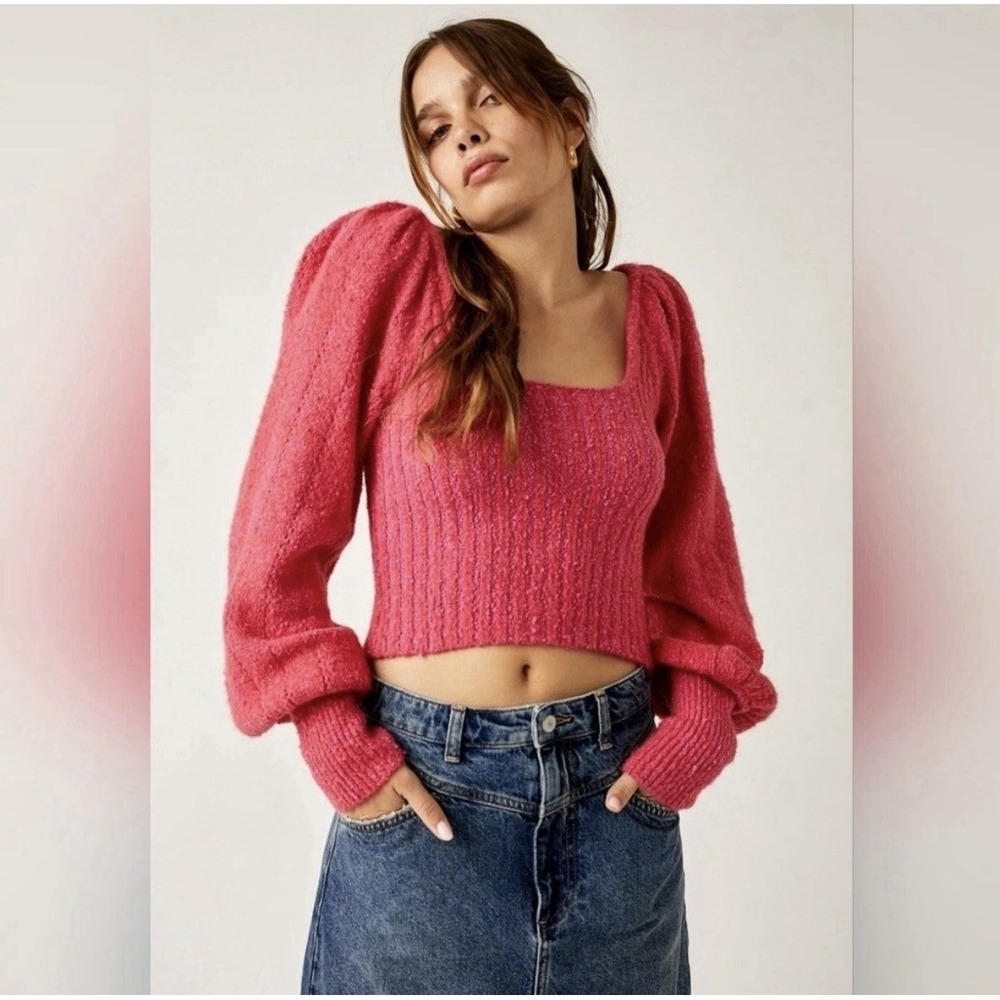 Free People "Katie"‎ Pullover Cropped Sweater Magenta Cherry Pink Puff Sleeve LG